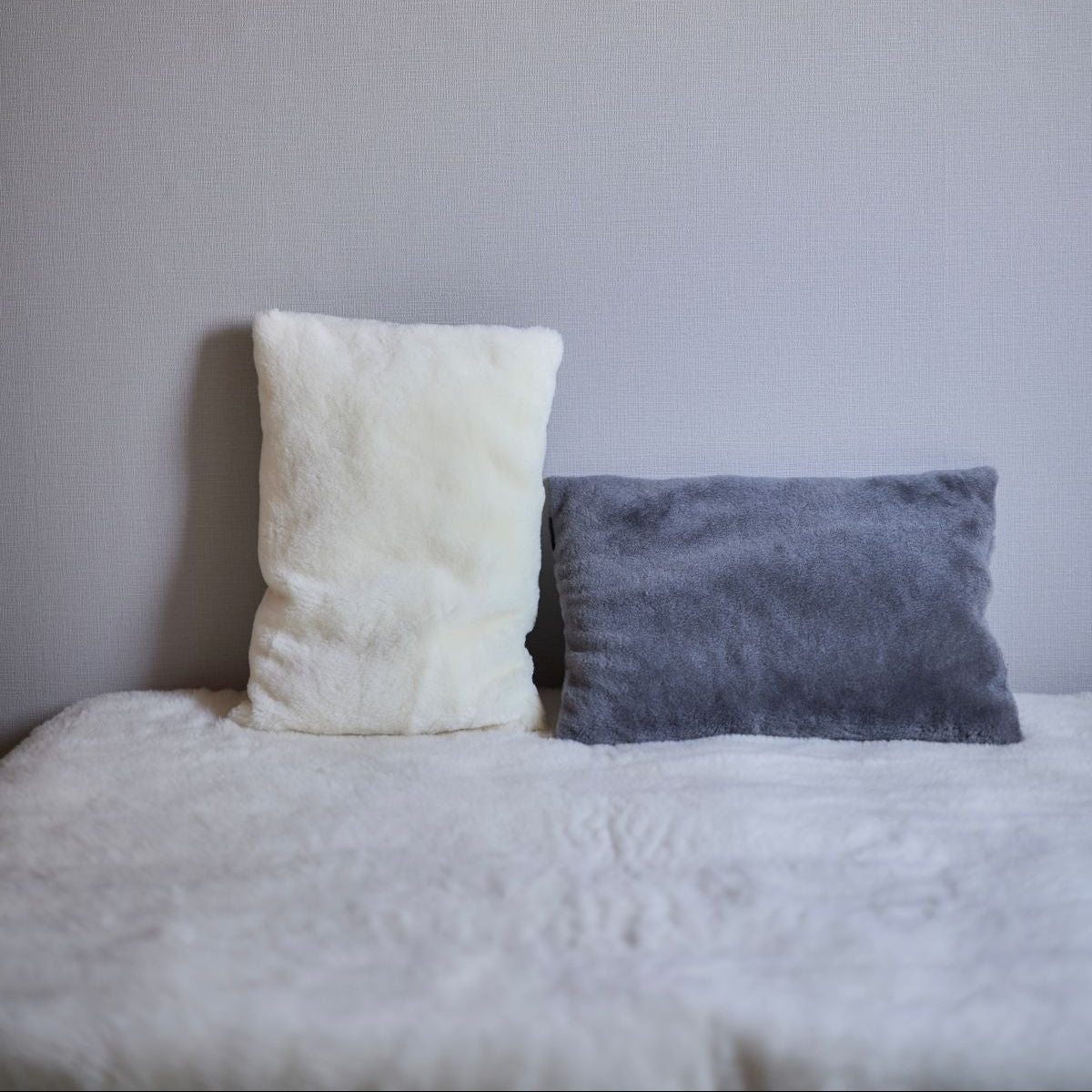 SERENE Merino Wool New-Mayer Mini Cushion