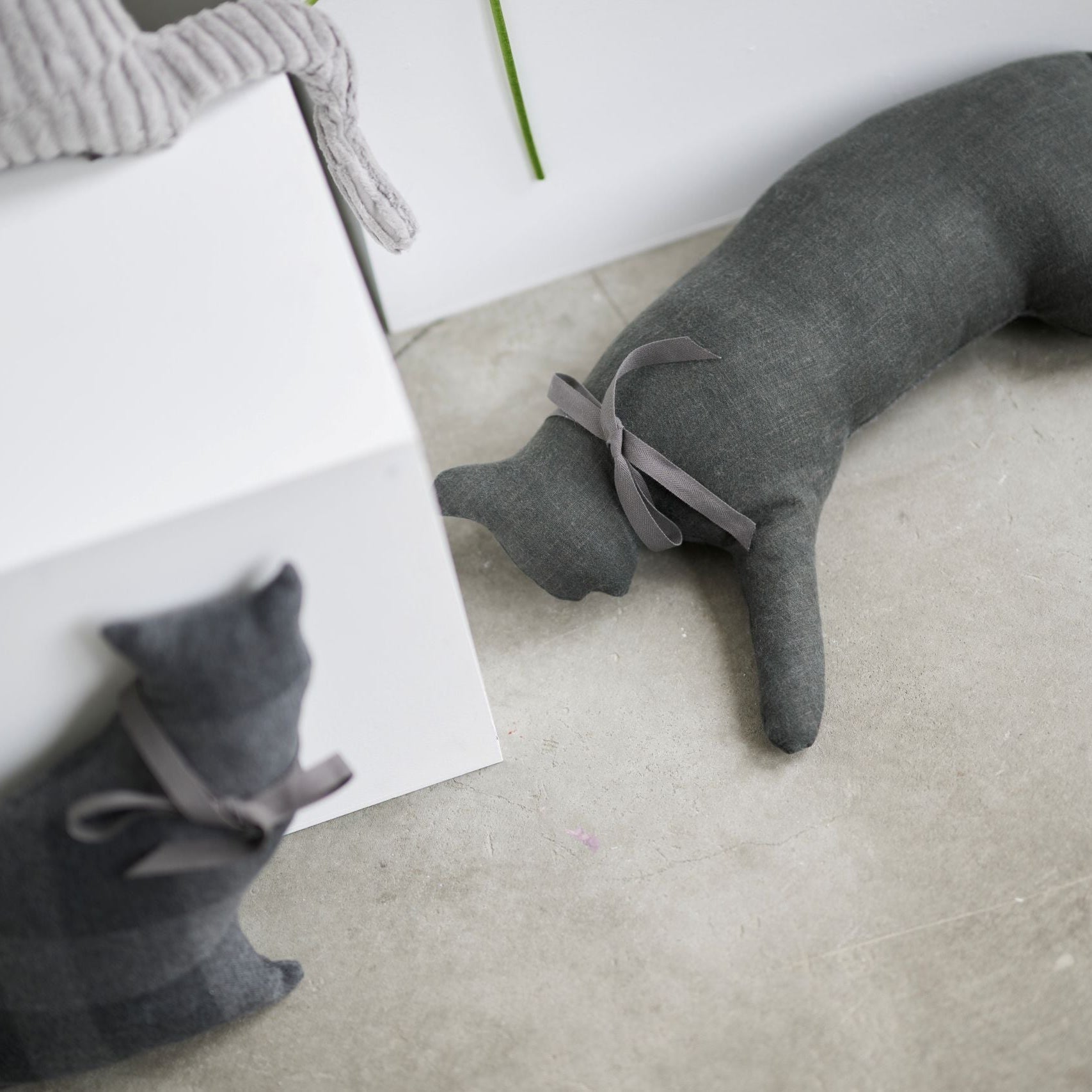 Fab Cat VENT LINEN Cat Cushion – LOOM&SPOOL