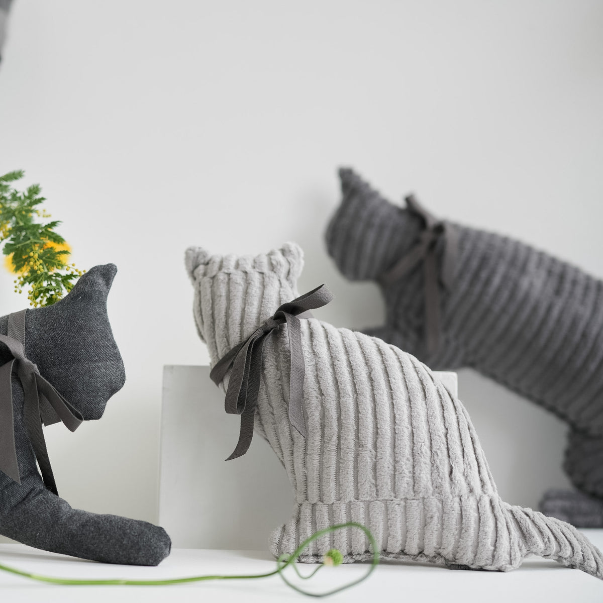 GRAU COTTON CAT cushion