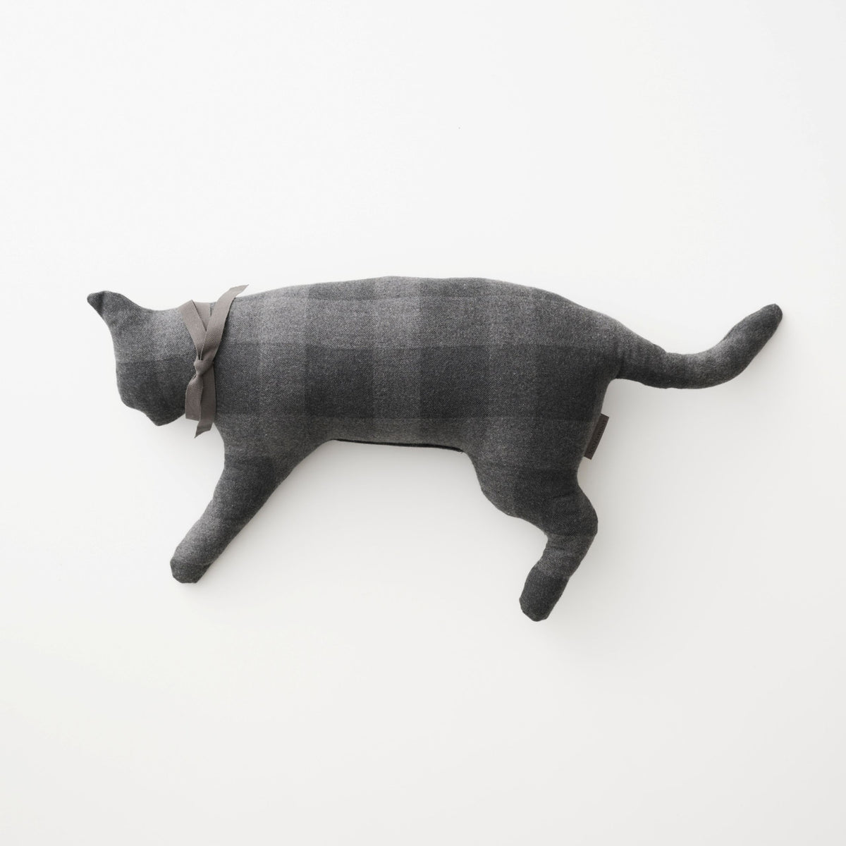 Fab Cat VENT CHECK Cat Body Pillow（予約販売）