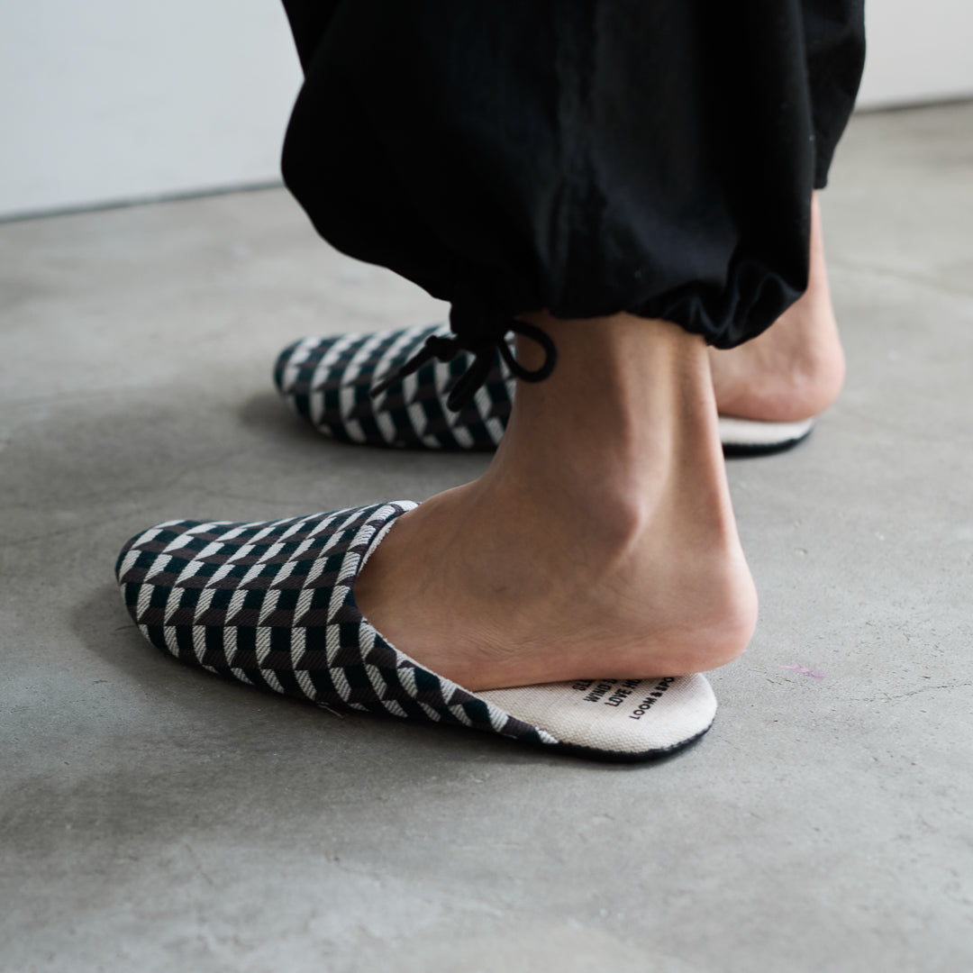 GeoVis soft slippers