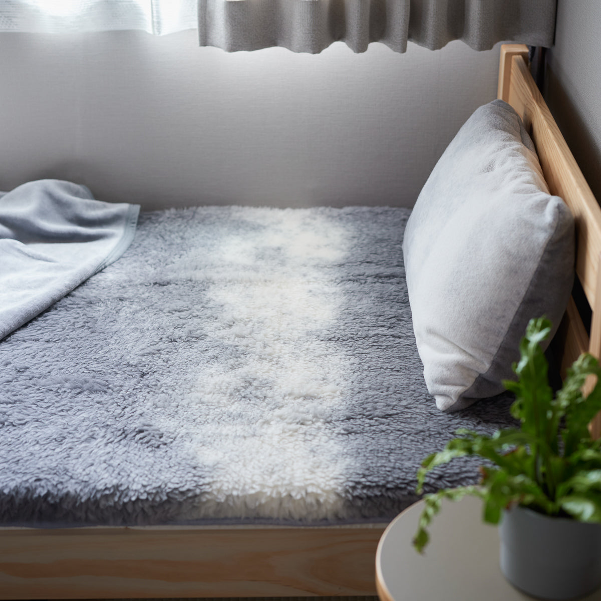 Flood of Light Merino Wool Mattress Pad – Single