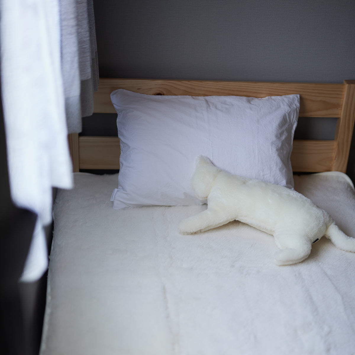 SERENE MERINO WOOL CAT Body Pillow