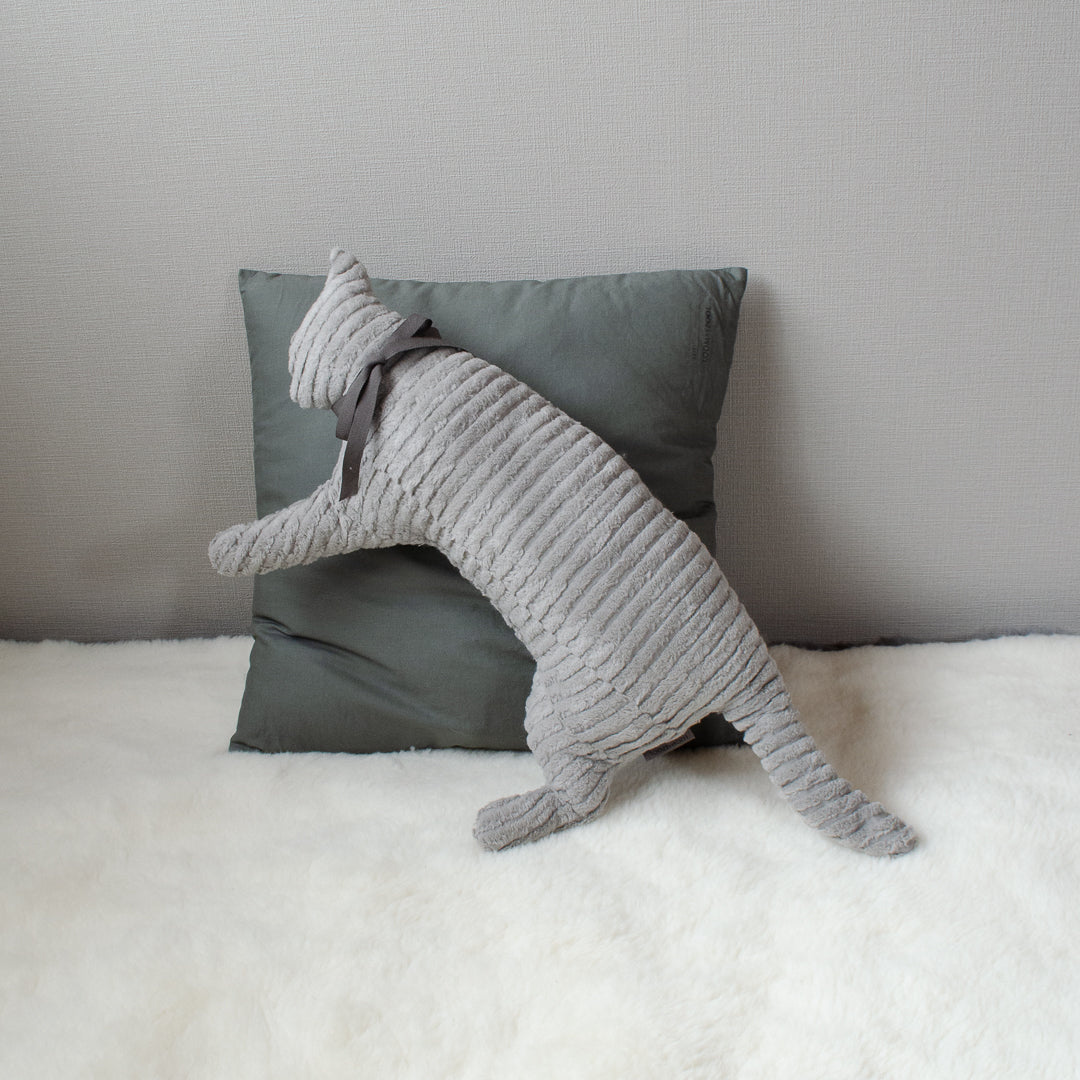 【予約販売】　GRAU COTTON CAT Body Pillow